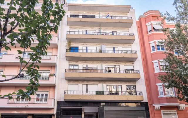 Отель Akicity Lisboa Pearl II вид на фасад