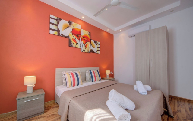 Sliema Sunny 3-bedroom Penthouse With Jacuzzi