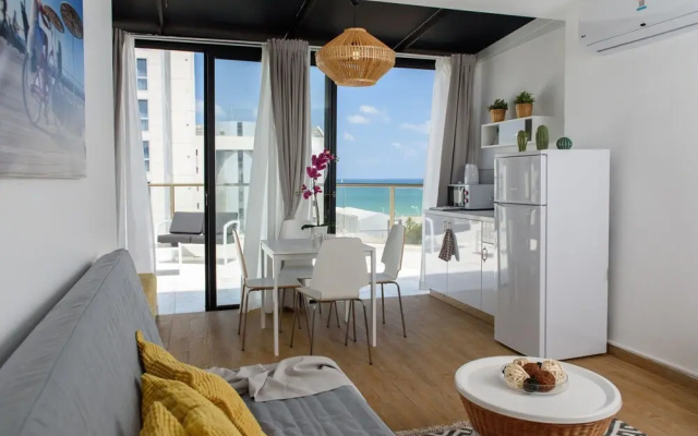 Beach View Apartments And Studio