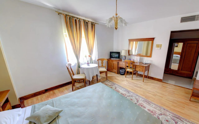 Hotel Reginetta II