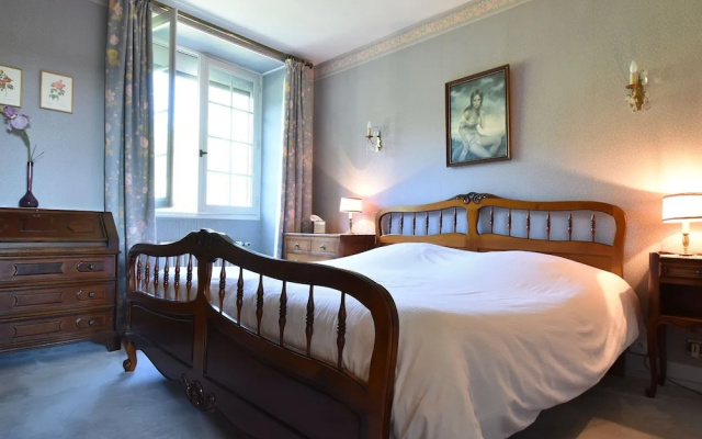 Holiday Home Vault-de-lugny Near Forest