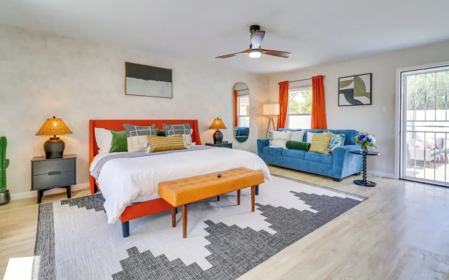 Central Albuquerque Getaway w/ Hot Tub & Grill!
