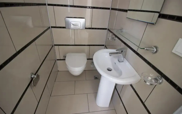 Golf Village Apartment 4