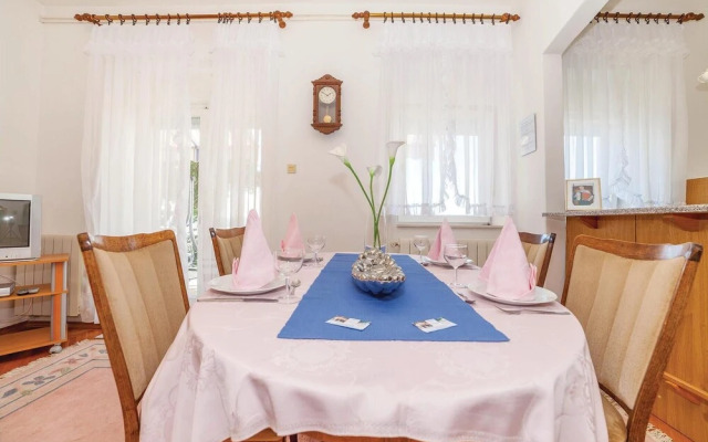 Awesome Home in Dramalj With Wifi and 2 Bedrooms