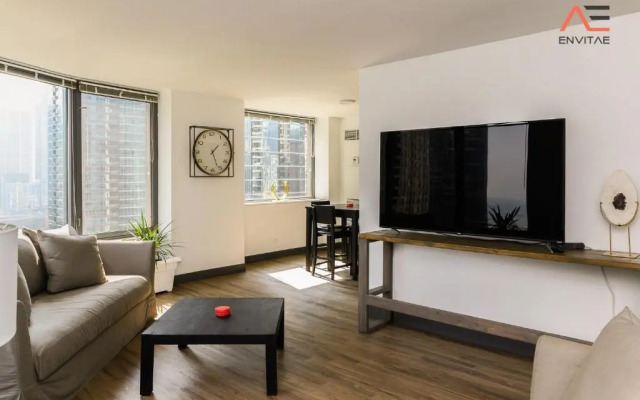 ENVITAE 2BR Vibrant High-Rise Penthouse
