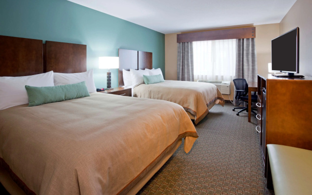 GrandStay Delano