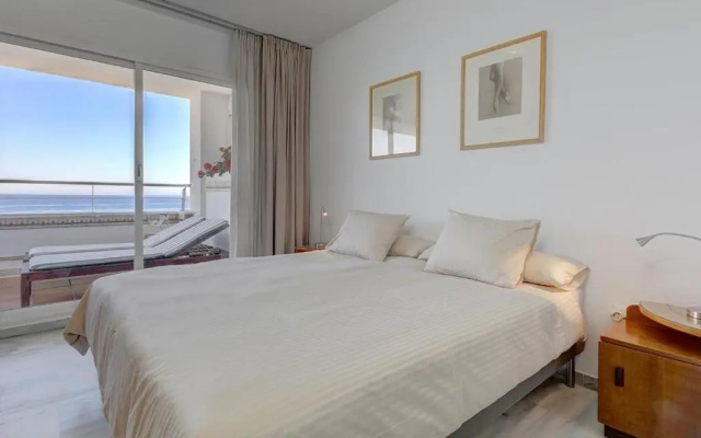 Apartment Boulevard 302