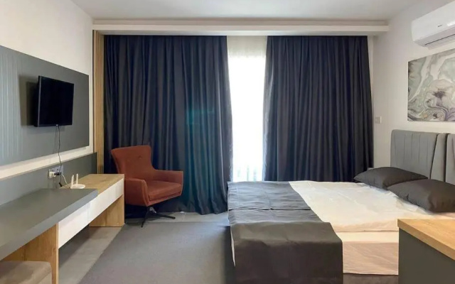 Long Beach Resort studio apartment