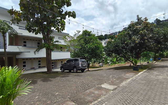 Hotel O House Of Fosil Syariah
