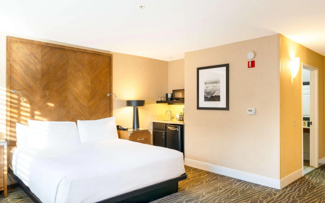 Best Western Plus Stevenson Manor