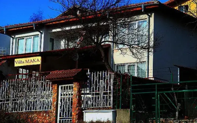 Villa Maka