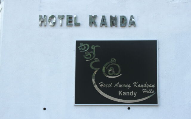 Отель Kanda Uda - Kandy Paris Канди вид на фасад