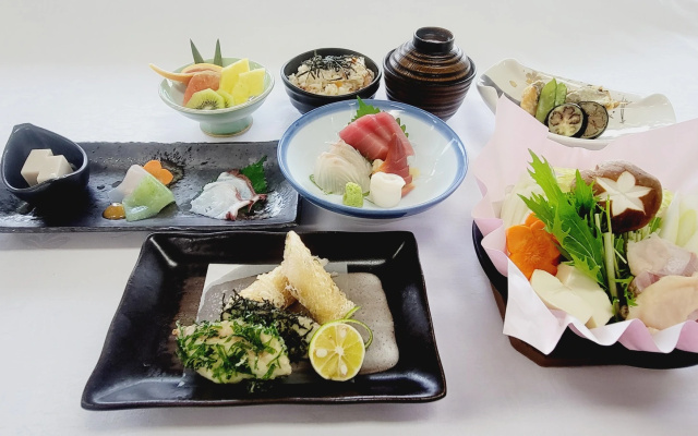 Tsurumai Moon Lake Hotel