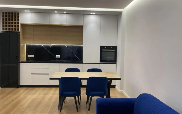 8th Floor Luxury Apartament Tirana