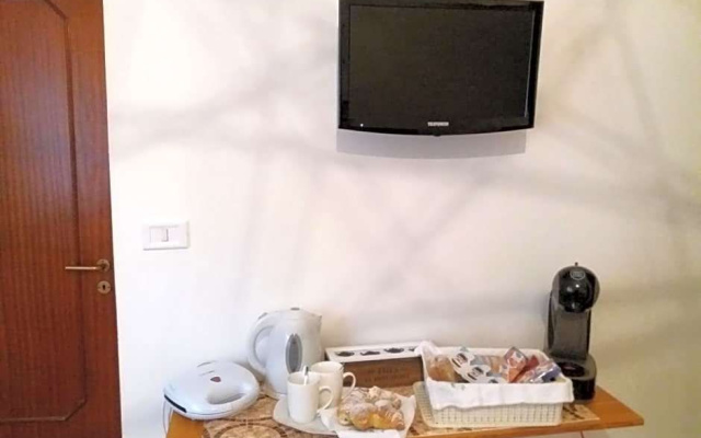 Room & breakfast Acquaviva