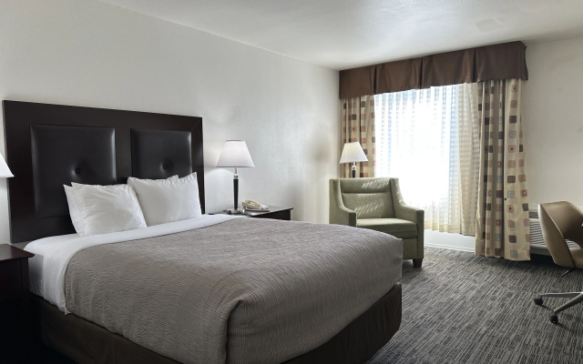 Quality Inn & Suites Everett