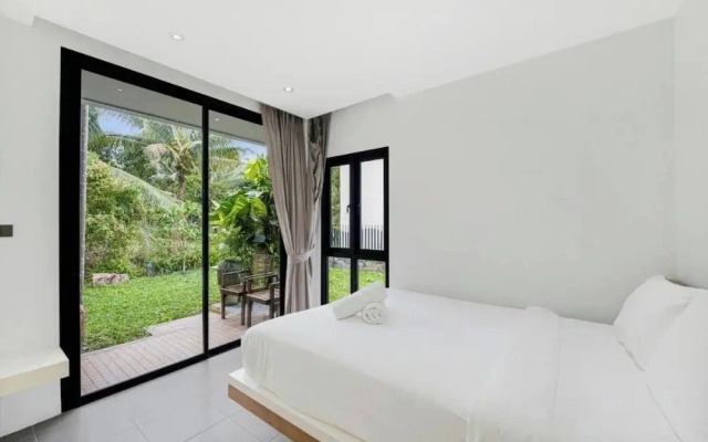 Room-ana's House in Lipa Noi