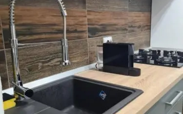 Ghencea Residence 158