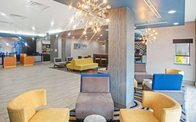 La Quinta Inn & Suites by Wyndham Ponca City