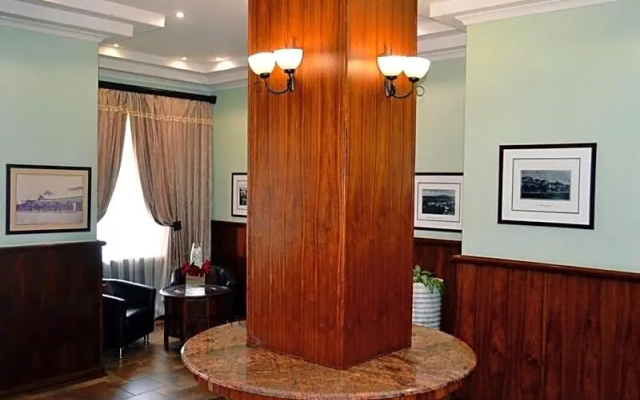 Crown Hotel
