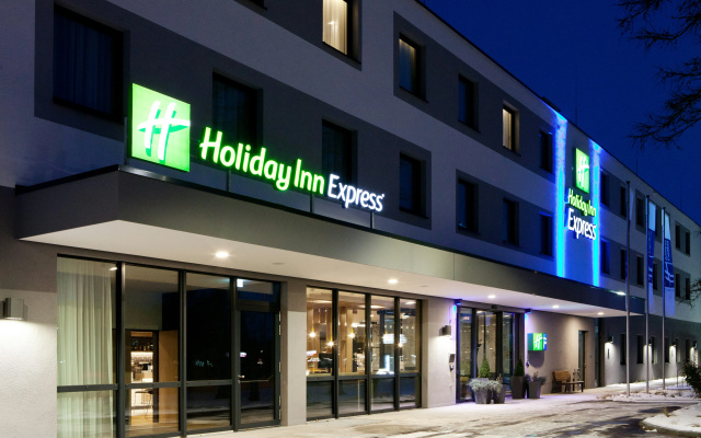 Holiday Inn Express Munich - Olympiapark by IHG