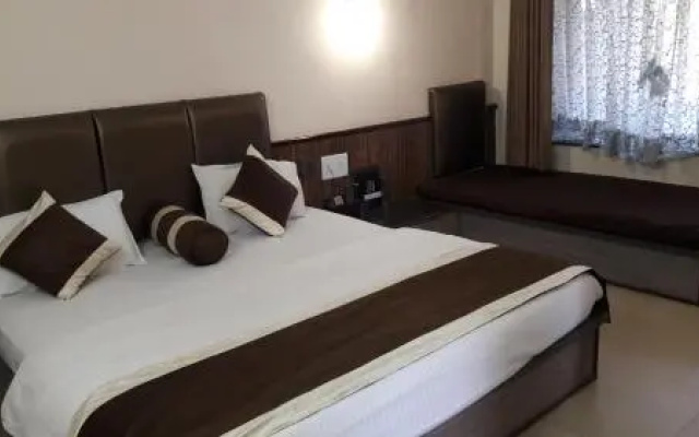 Savshanti Lake Resort