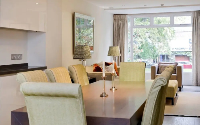 4 Bedroom House, Holland Park