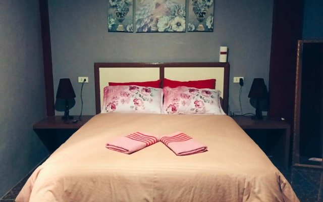 Peace Lily Apartments Panglao