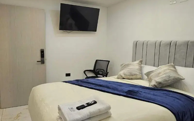 Hotel West Inn