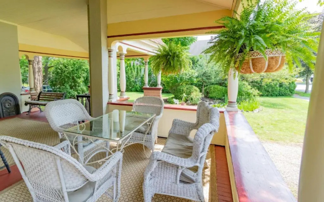 Saratoga Dreams B&B