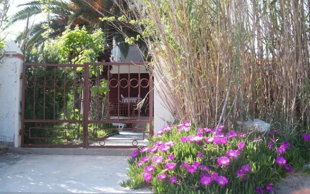 Teo - 8m From the sea & Parking - A2 Bijeli