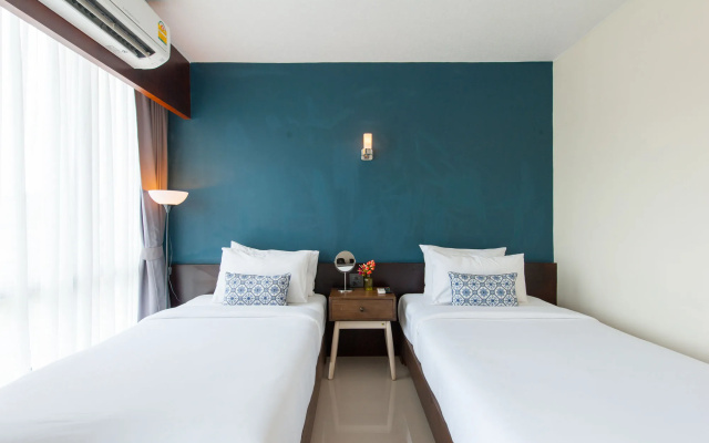 The Sixteenth Naiyang Beach Hotel