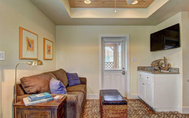 RNR - 1 Br Home