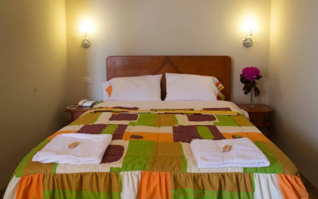 El Huerto Hotel