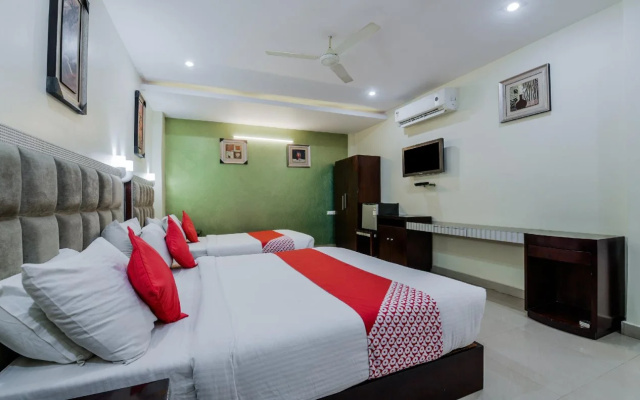OYO 5231 M V Boutique Hotel