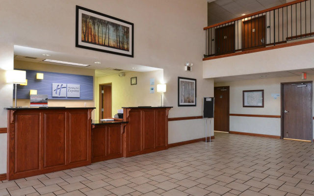Holiday Inn Express Hotel & Suites Harrison by IHG