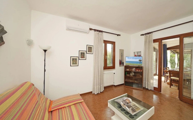 Casa Della Bougan-ville