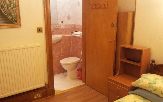 Swanlake Guest House