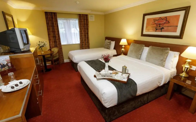 Hamlet Court Hotel
