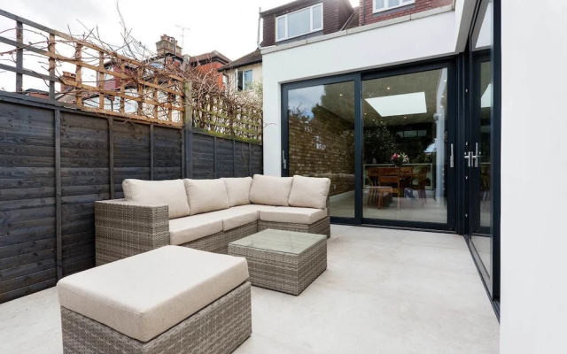 Bespoke Wimbledon Retreat