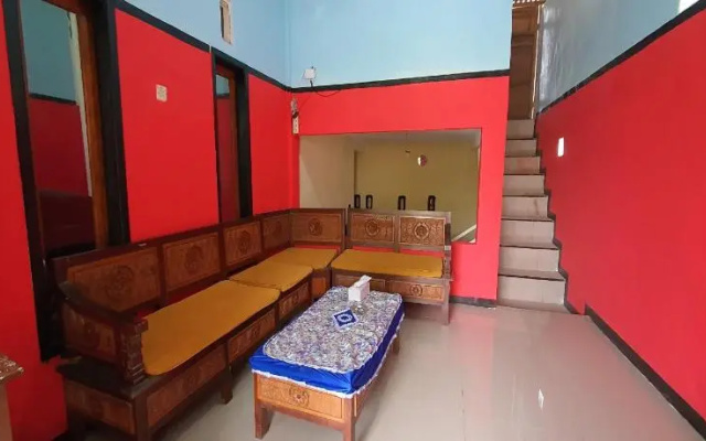 OYO 3969 Villa Bu Kris
