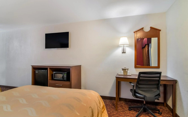 Quality Inn Marietta near Dobbins ARB