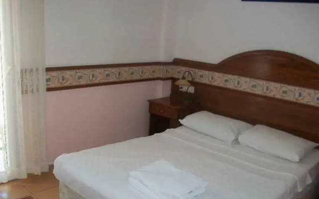 Kriss Hotel