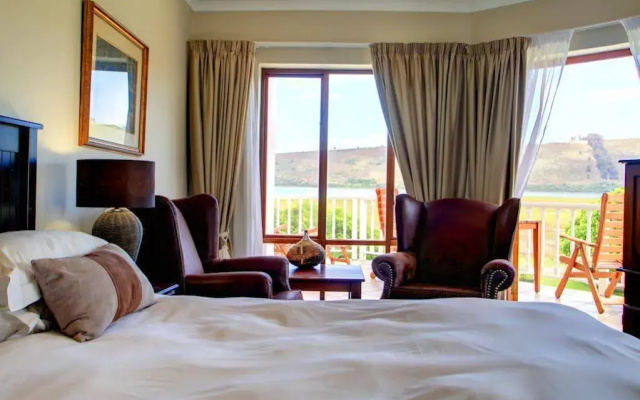Waterfront Lodge