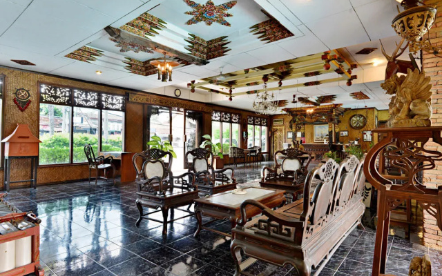 ZEN Rooms Pasar Kembang 1