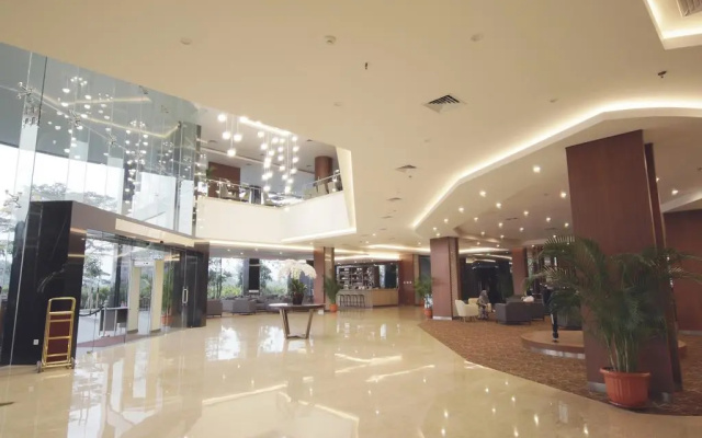 Avenzel Hotel & Convention Cibubur