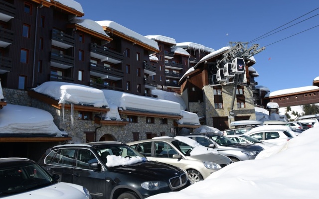 Charming Ski-in Getaway