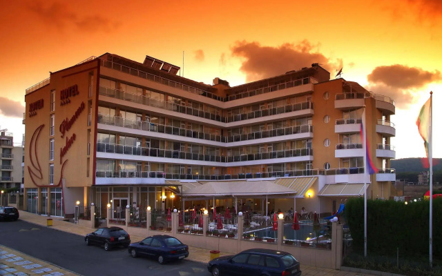 hotelImage