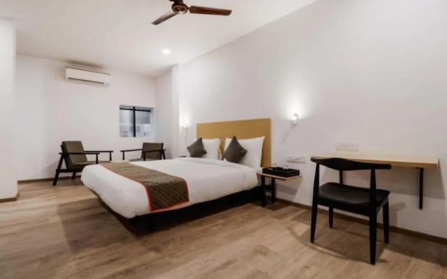 Hotel Satya Townhouse