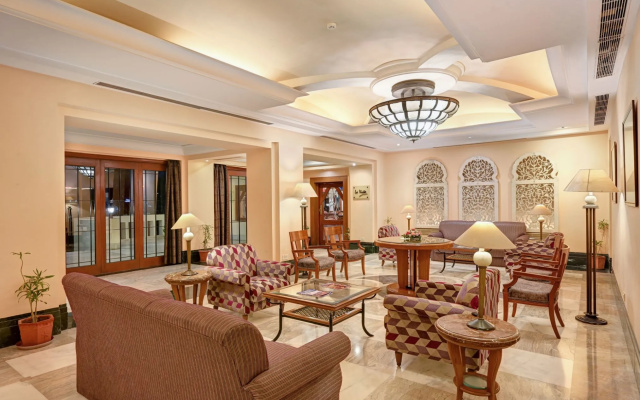 Cama Hotel